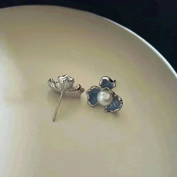 Enamel With Freshwater Pearl Iris Earrings - Picture 8 of 9